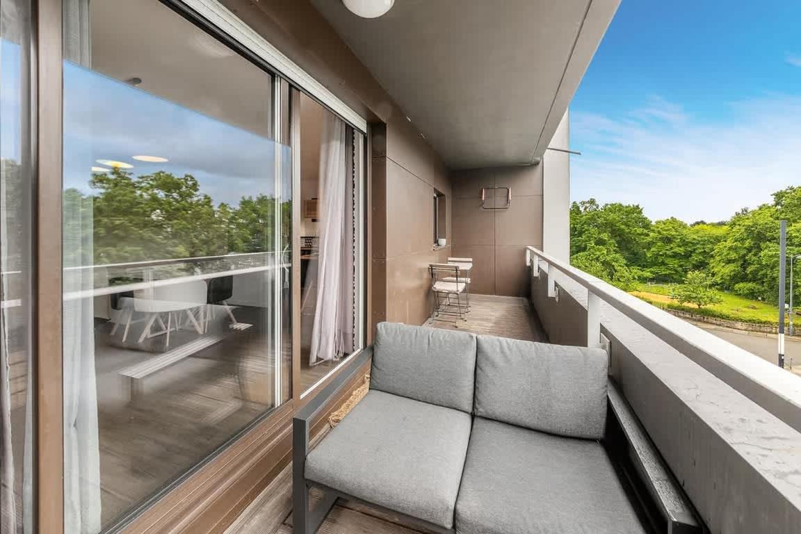 Le Prevert, T3 Avec Terrasse Et Parking