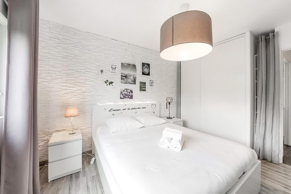 Appartement Le Prevert, T3 Avec Terrasse Et Parking